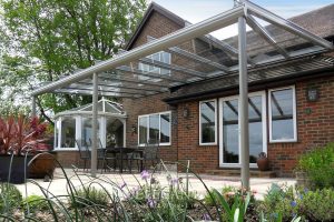 Custom Brackets – Special Fixing of Glass Verandas | Elegant